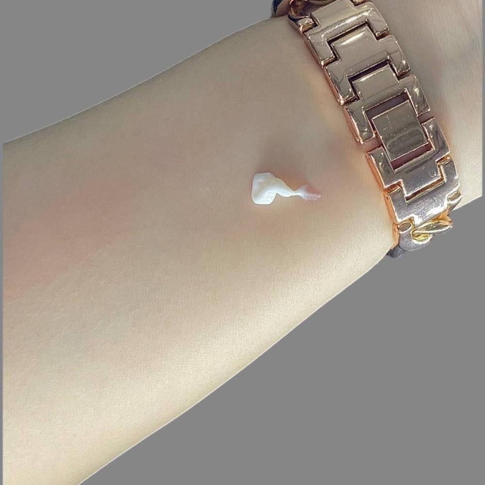 تنت الشفايف والخدود الجلوي السحري